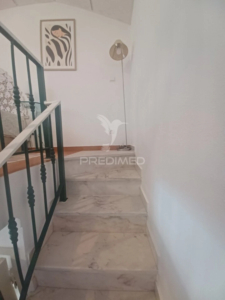 Moradia T1 para Venda em Urra Foto 9