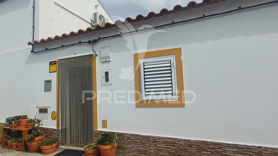 Moradia T1 para Venda em Urra
