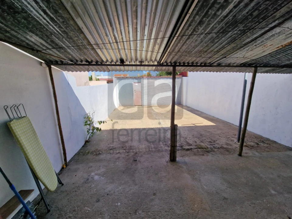 Moradia T1 para Venda em Benfica do Ribatejo Foto 16