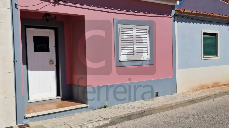 Moradia T1 para Venda em Benfica do Ribatejo