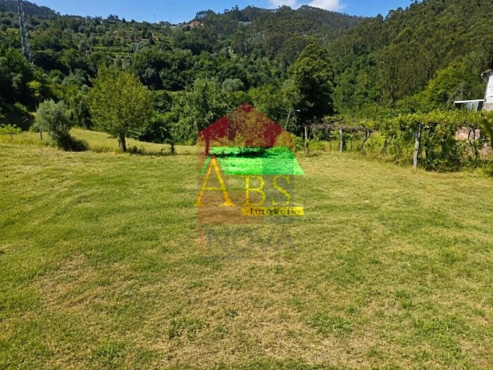 Terreno para Venda em Ribeira do Neiva Foto 1