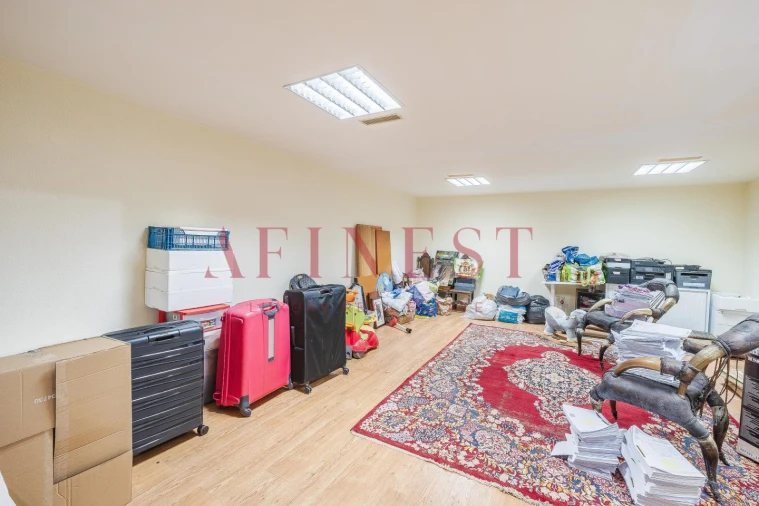 Moradia T5 para Venda em Corroios Foto 54