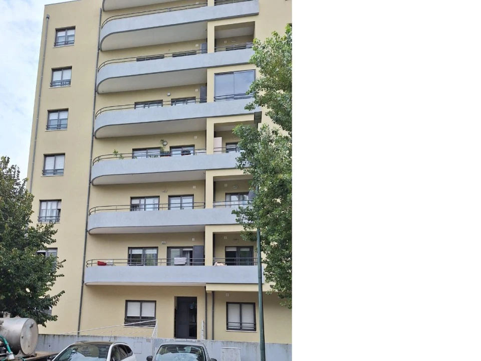 Apartamento T2 para Arrendamento em Valongo Foto 8