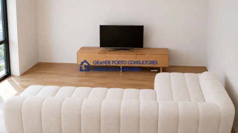 Apartamento T2 para Arrendamento em Aldoar, Foz do Douro e Nevogilde