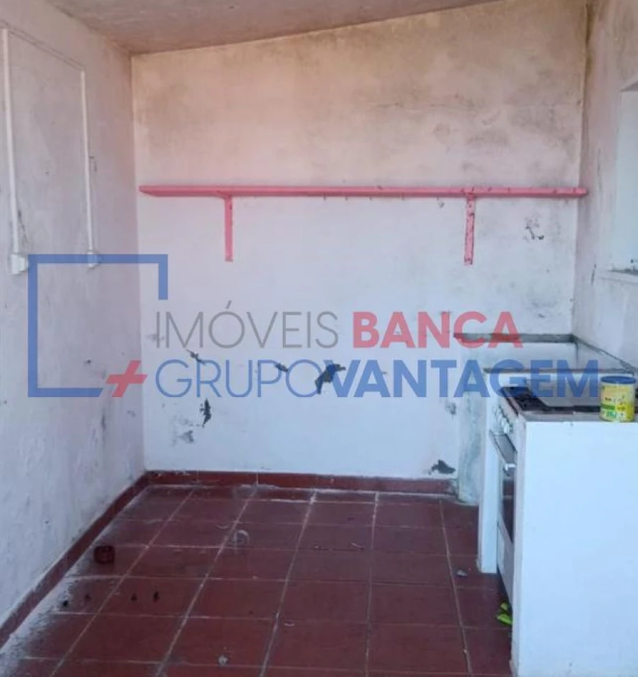 Moradia T2 para Venda em Cedros Foto 9
