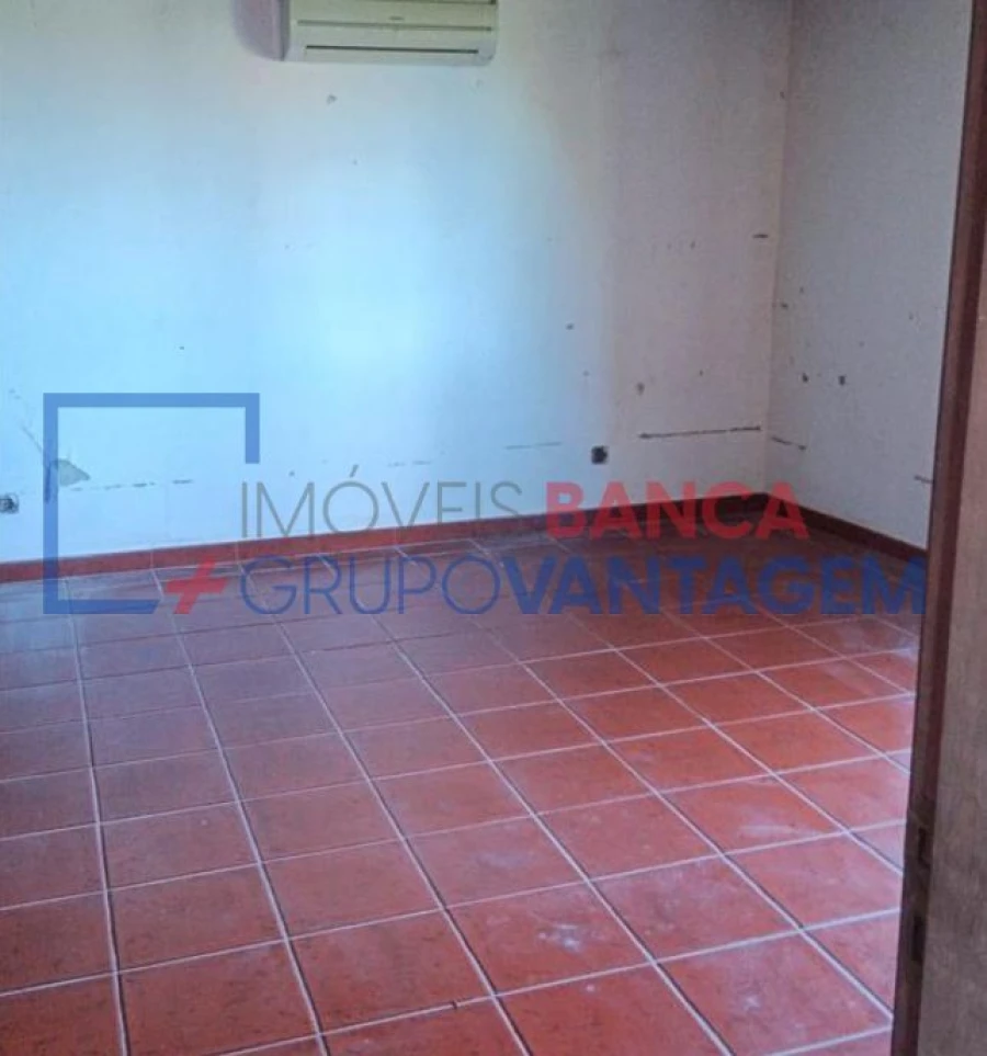 Moradia T2 para Venda em Cedros Foto 10