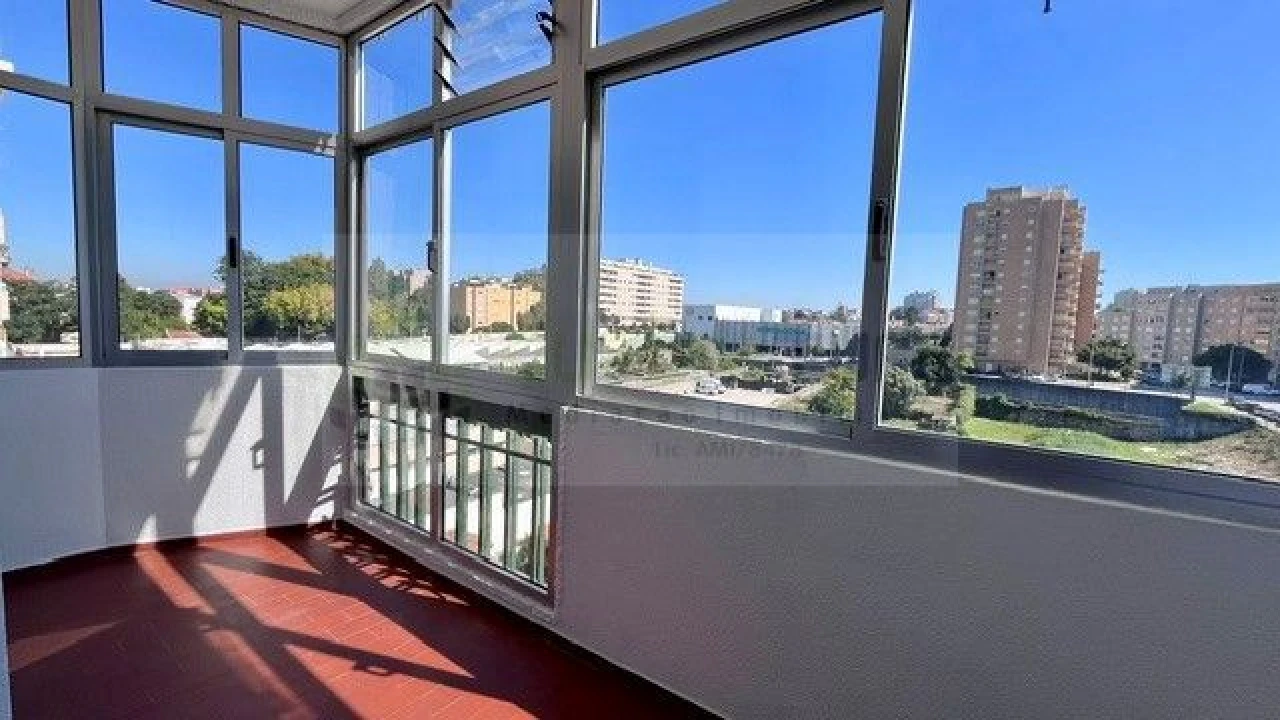 Apartamento T2 para Venda em Cedofeita, Santo Ildefonso, Sé, Miragaia, São Nicolau e Vitória Foto 5
