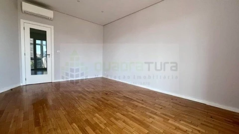 Apartamento T2 para Venda em Cedofeita, Santo Ildefonso, Sé, Miragaia, São Nicolau e Vitória