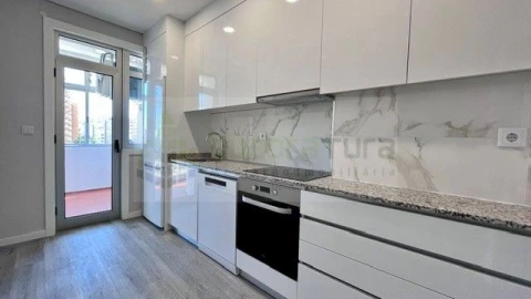 Apartamento T2 para Venda em Cedofeita, Santo Ildefonso, Sé, Miragaia, São Nicolau e Vitória