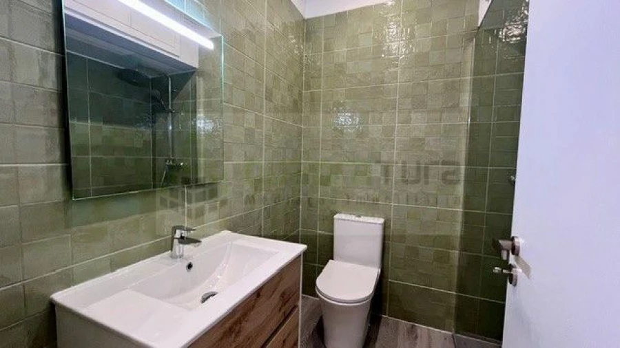 Apartamento T2 para Venda em Cedofeita, Santo Ildefonso, Sé, Miragaia, São Nicolau e Vitória Foto 14