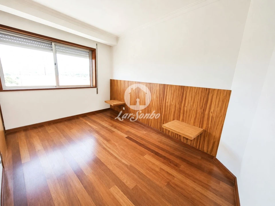 Moradia T3 para Venda em Gondarem Foto 20