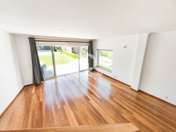 Moradia T3 para Venda em Gondarem
