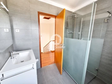 Moradia T3 para Venda em Gondarem