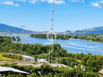 Moradia T3 para Venda em Gondarem