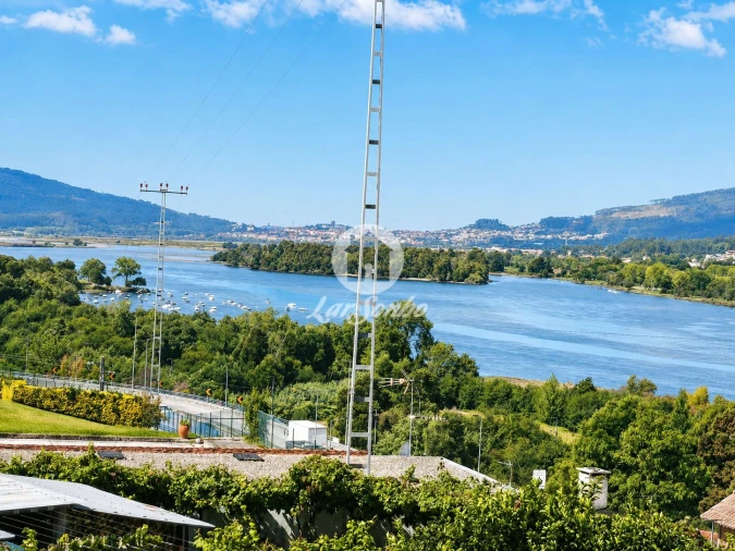 Moradia T3 para Venda em Gondarem Foto 29