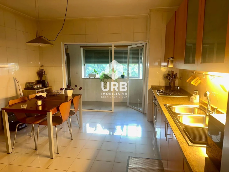 Apartamento T3 para Arrendamento em Nogueira, Fraião e Lamaçães Foto 8
