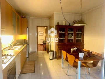 Apartamento T3 para Arrendamento em Nogueira, Fraião e Lamaçães
