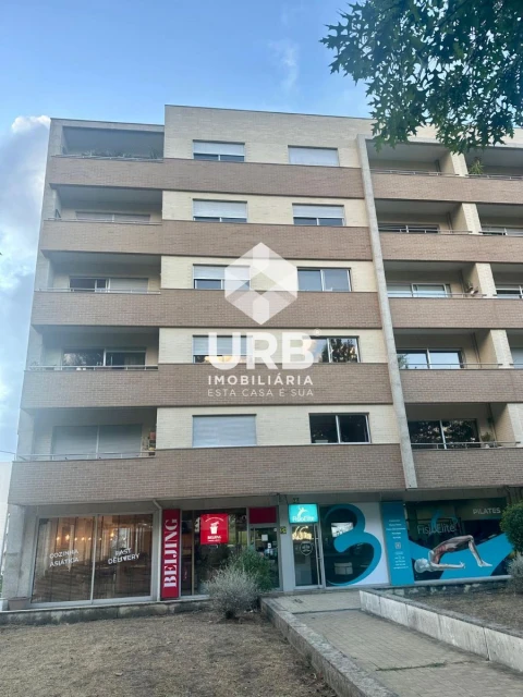 Apartamento T3 para Arrendamento em Nogueira, Fraião e Lamaçães
