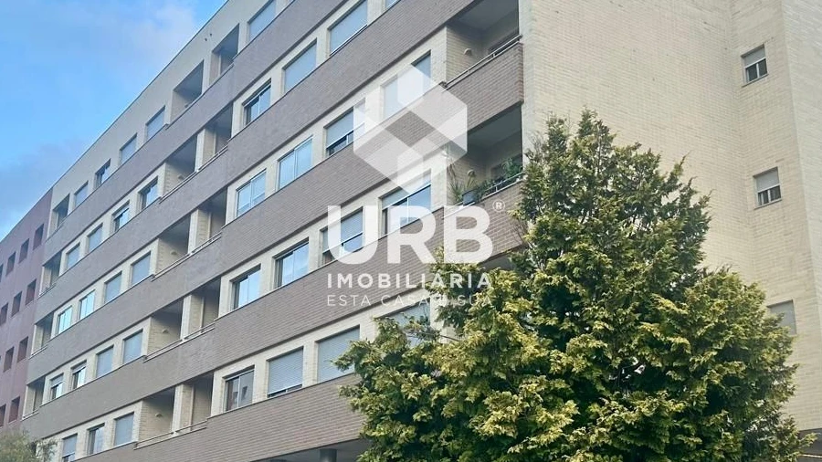 Apartamento T3 para Arrendamento em Nogueira, Fraião e Lamaçães