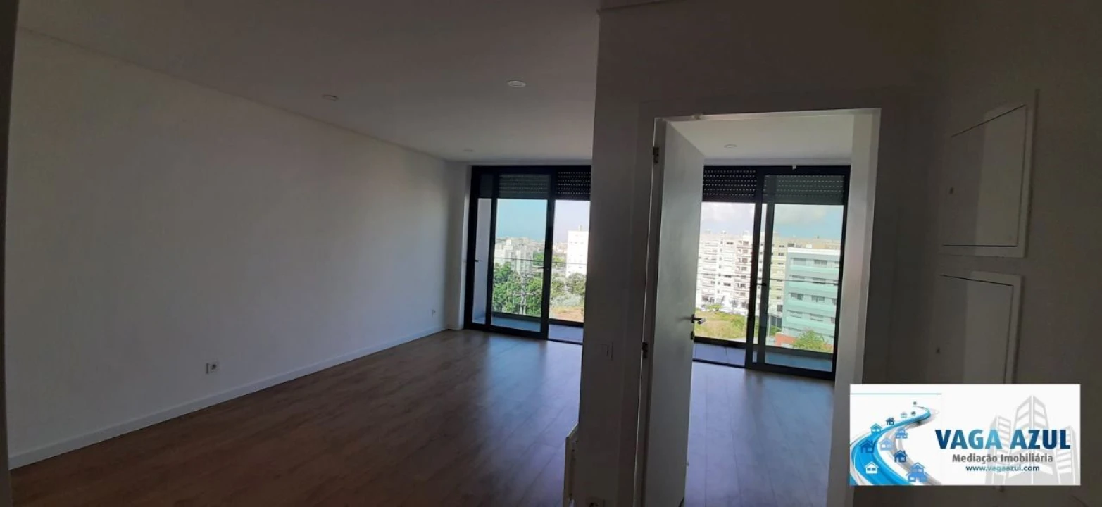 Apartamento T1 para Arrendamento em Pedrouços Foto 1