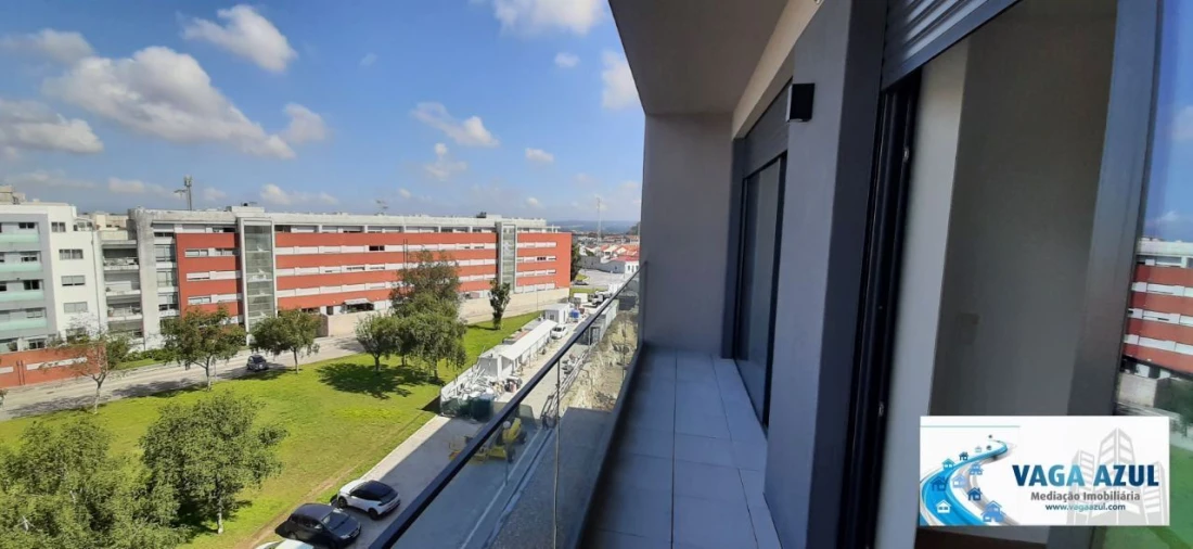 Apartamento T1 para Arrendamento em Pedrouços Foto 9