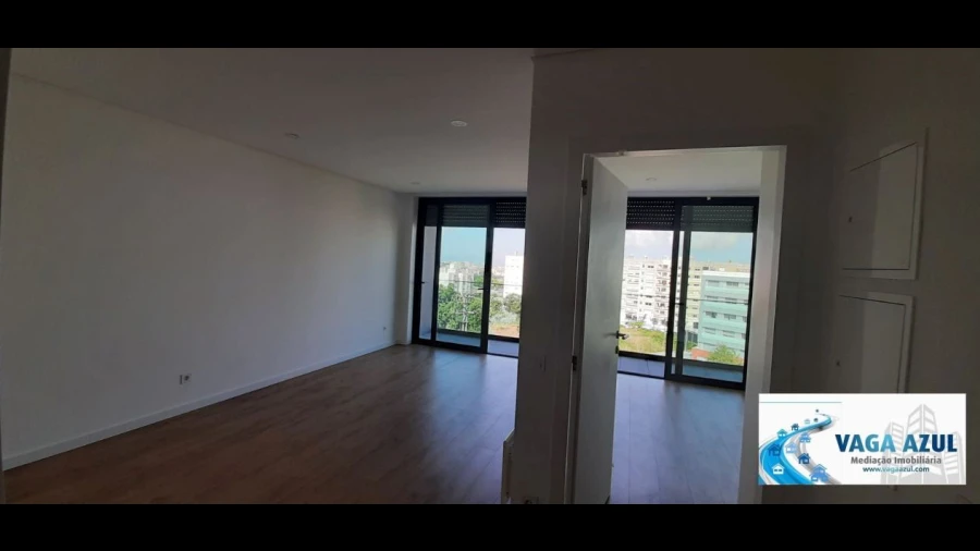 Apartamento T1 para Arrendamento em Pedrouços