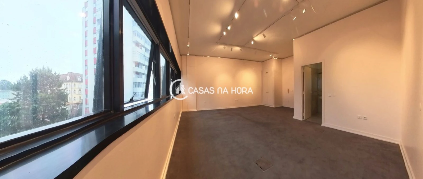 Escritório para Arrendamento em Lordelo do Ouro e Massarelos Foto 13