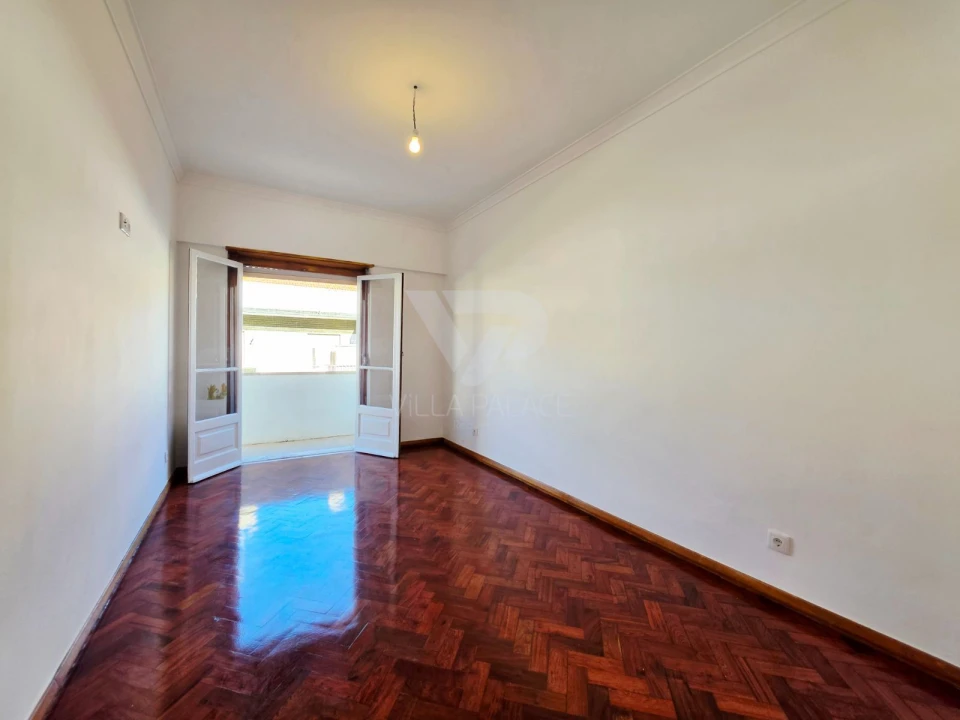 Apartamento T3 para Arrendamento em Venteira Foto 15