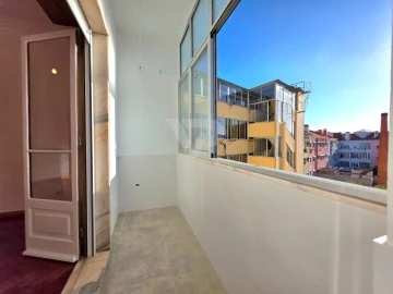 Apartamento T3 para Arrendamento em Venteira