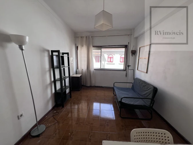 Apartamento T1 para Venda em Paranhos Foto 4