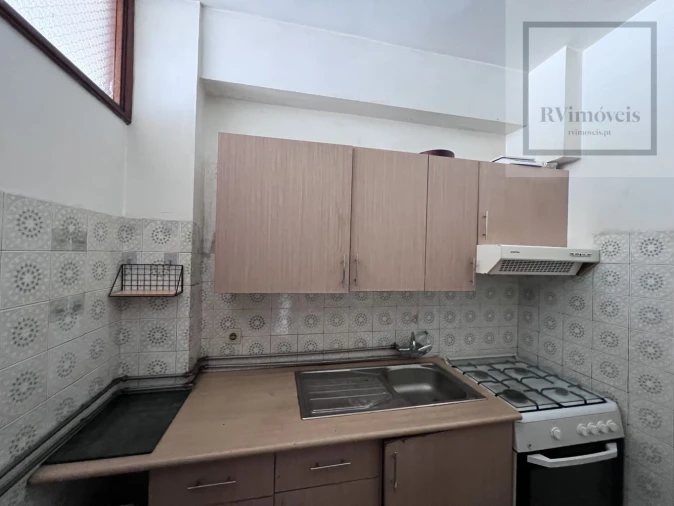 Apartamento T1 para Venda em Paranhos Foto 8
