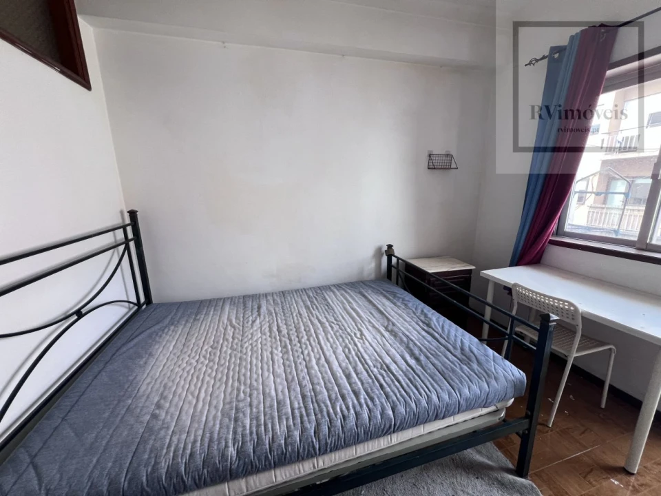 Apartamento T1 para Venda em Paranhos Foto 15