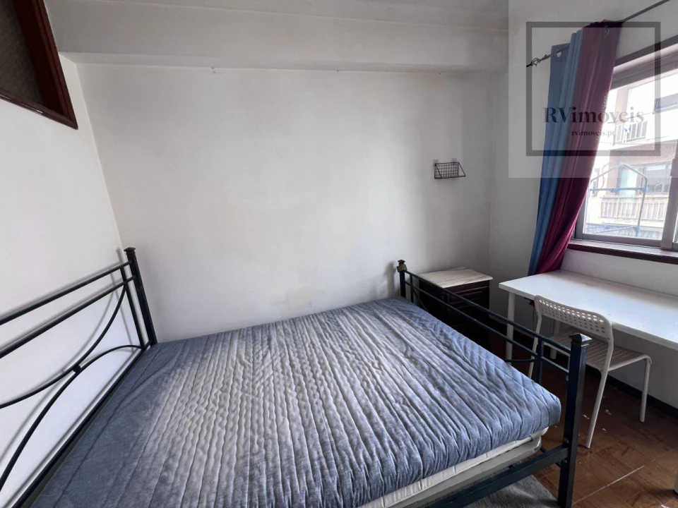 Apartamento T1 para Venda em Paranhos Foto 16