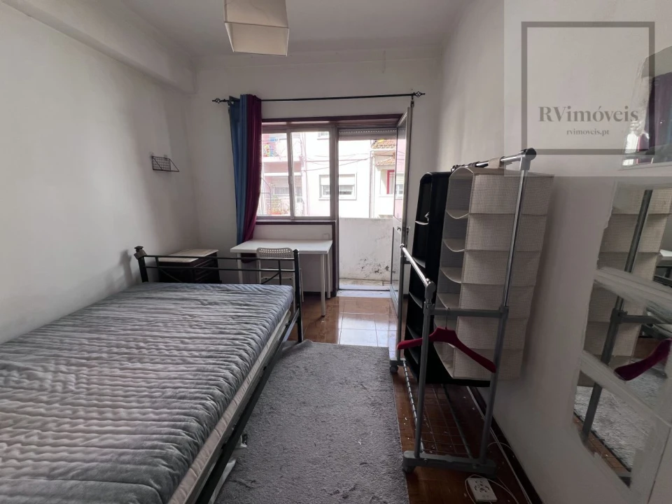 Apartamento T1 para Venda em Paranhos Foto 13