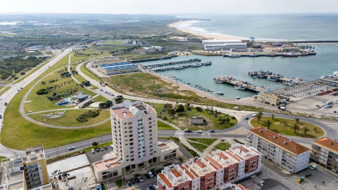 Loja para Venda em Peniche Foto 30