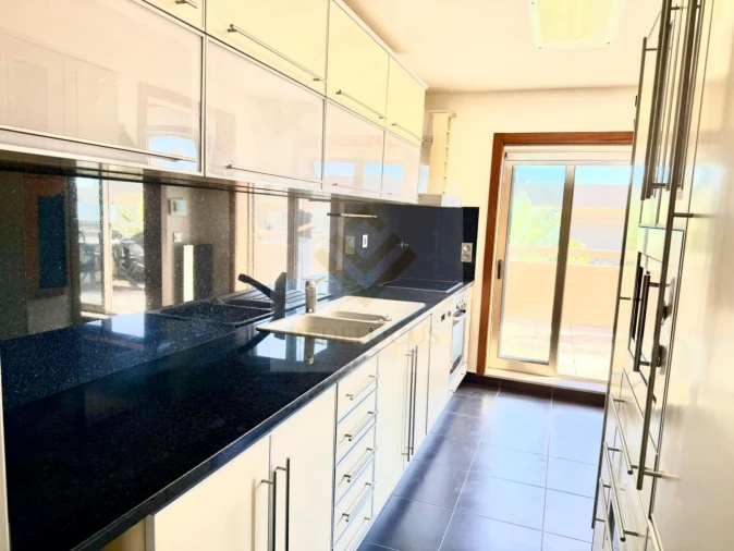 Apartamento T2 para Venda em Esmoriz Foto 2