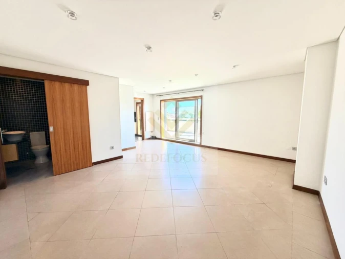 Apartamento T2 para Venda em Esmoriz Foto 5