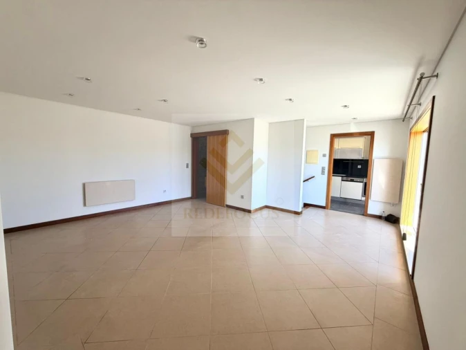 Apartamento T2 para Venda em Esmoriz Foto 4