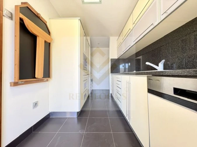 Apartamento T2 para Venda em Esmoriz Foto 6