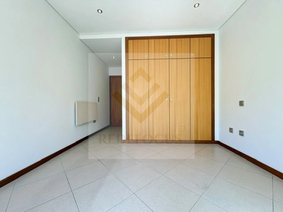 Apartamento T2 para Venda em Esmoriz Foto 14