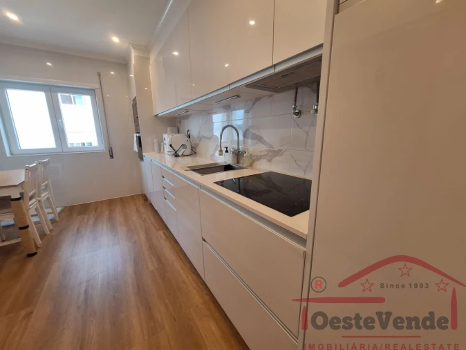 Apartamento T2 para Venda em Cadaval e Pêro Moniz Foto 2