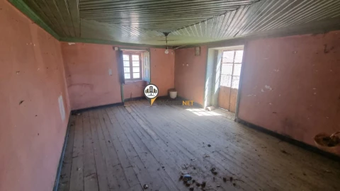 Moradia T3 para Venda em Oleiros-Amieira