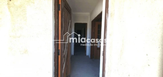 Moradia T3 para Venda em Sepins e Bolho