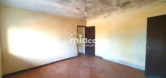 Moradia T3 para Venda em Sepins e Bolho