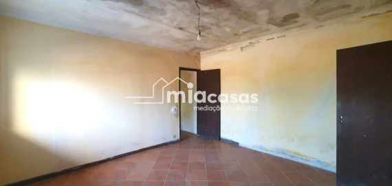 Moradia T3 para Venda em Sepins e Bolho