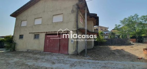 Moradia T3 para Venda em Sepins e Bolho