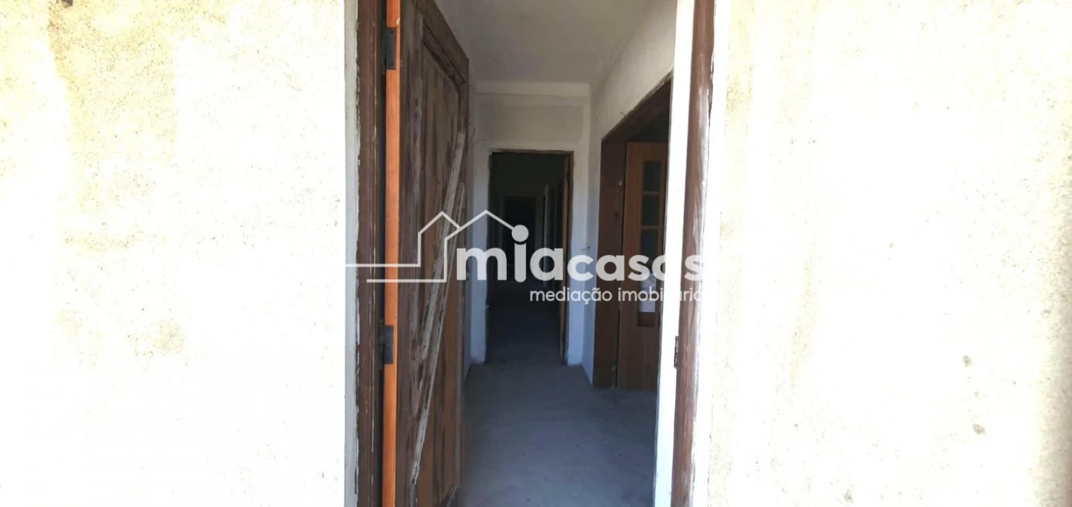 Moradia T3 para Venda em Sepins e Bolho Foto 6