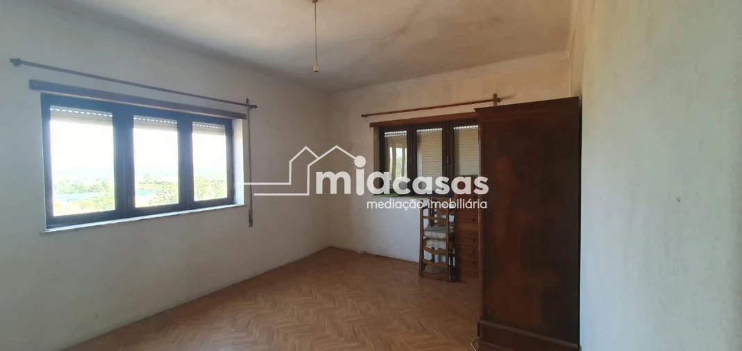 Moradia T3 para Venda em Sepins e Bolho Foto 14