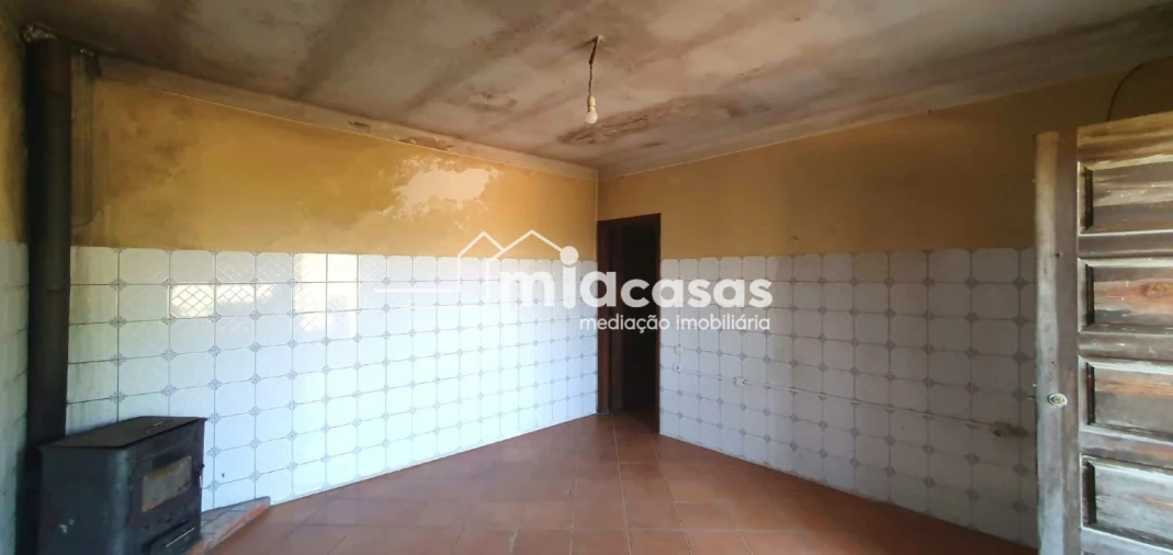 Moradia T3 para Venda em Sepins e Bolho Foto 24
