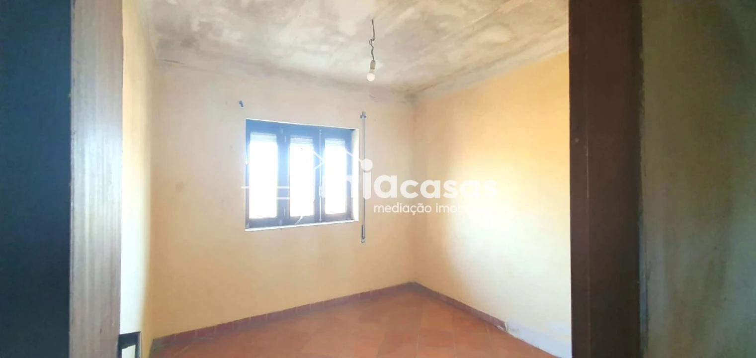 Moradia T3 para Venda em Sepins e Bolho Foto 19